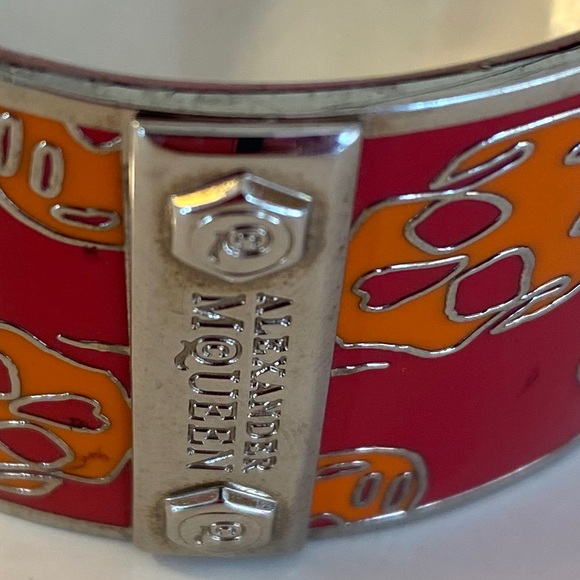 Alexander McQueen Red ☠️ Skull Bangle Bracelet - Picture 14 of 16